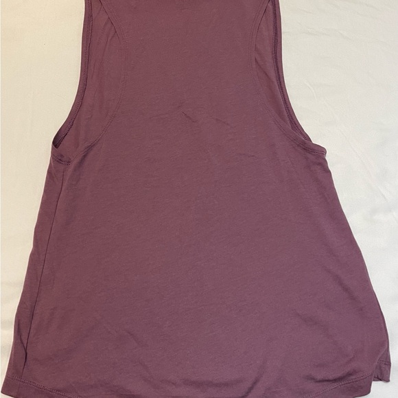 Treign Women’s Muscle Tank - Size Medium - Picture 3 of 3